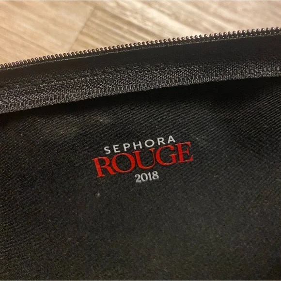 Sephora Rouge 2018 Bag - Picture 2 of 3